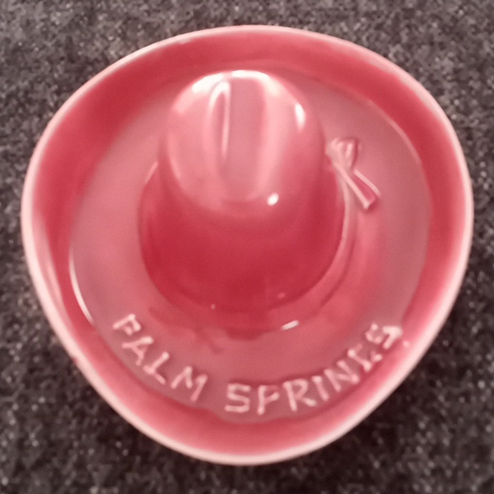 Vintage Palm Springs souvenir Ashtray, California pottery, 40s or 50s.
